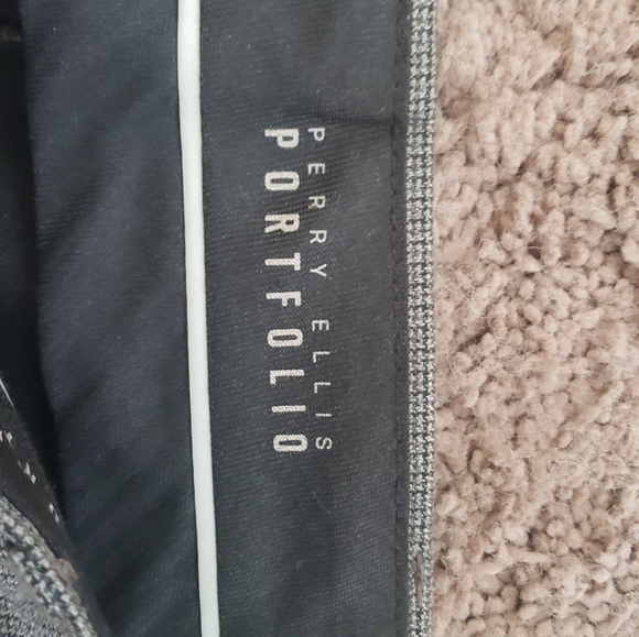 Perry Ellis - Picture 5 of 7